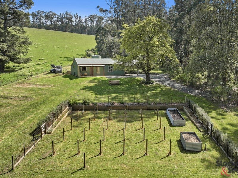 230 School Road, Darlimurla