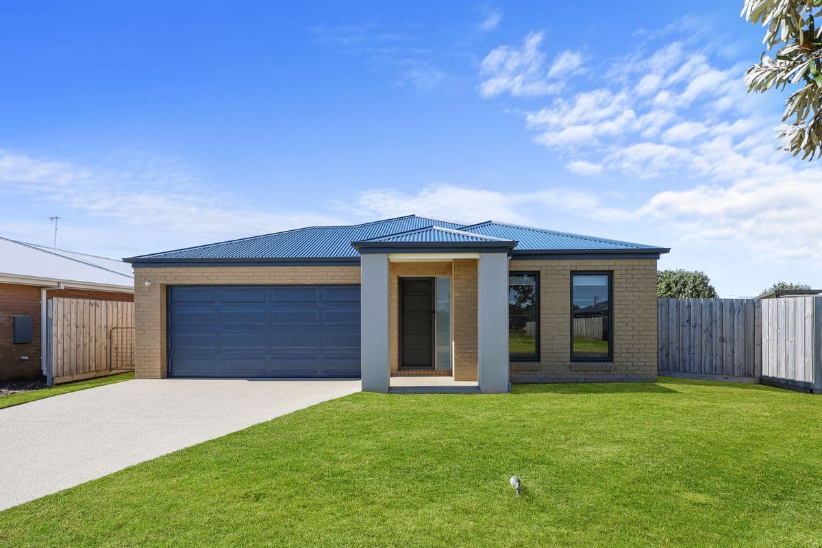 10 Callaway Court