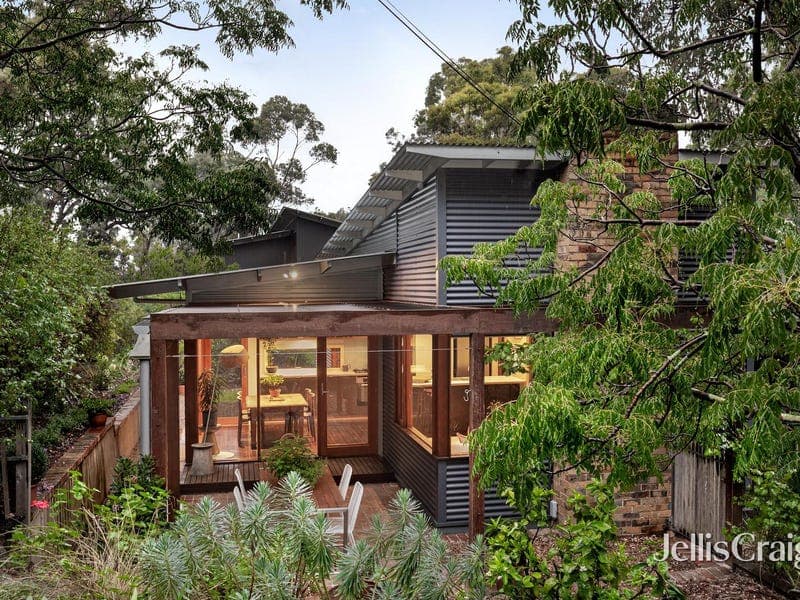 110 Ryans Road, Eltham North