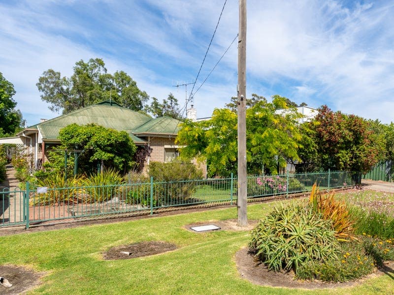 29 Scott Street