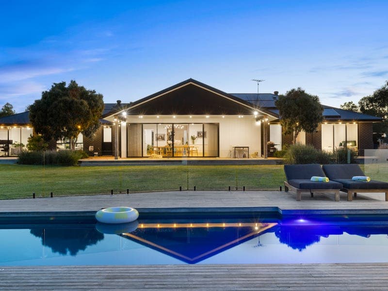 61 Bilyana Road