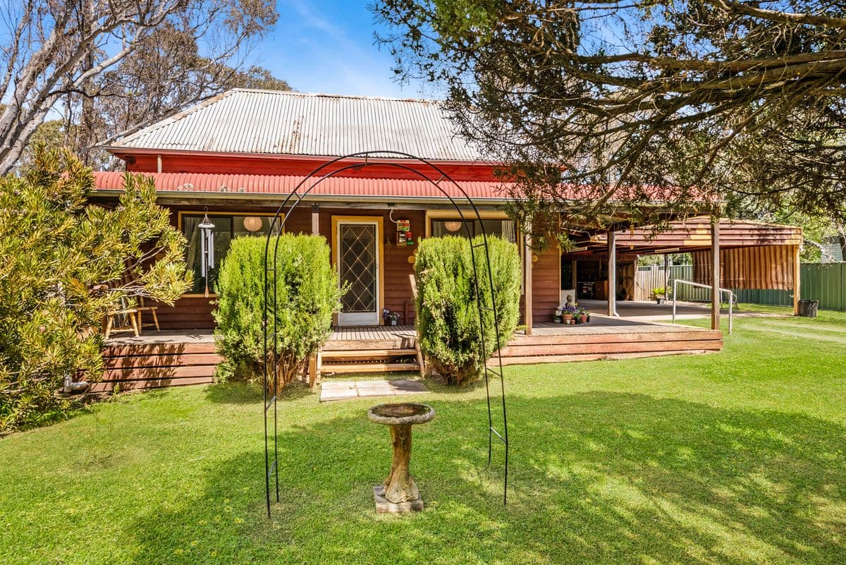 17 KILMORE ROAD