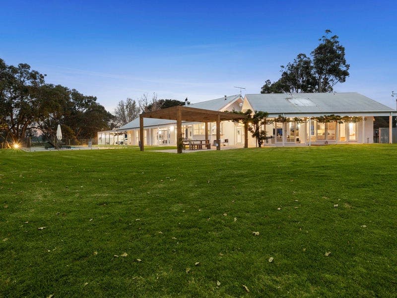 375 Flaxbournes Road, Paraparap