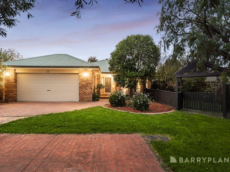 17 Archer Close, Lilydale