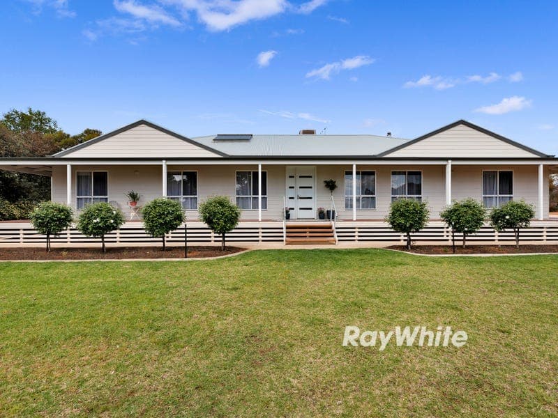 6 Bushland Rise, Koorlong