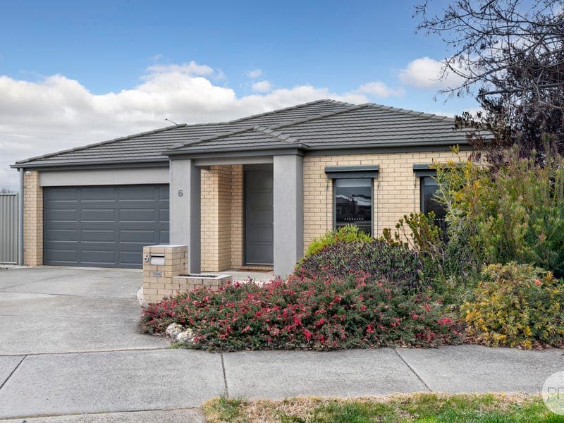 6 Cinnamon Drive, Lake Gardens