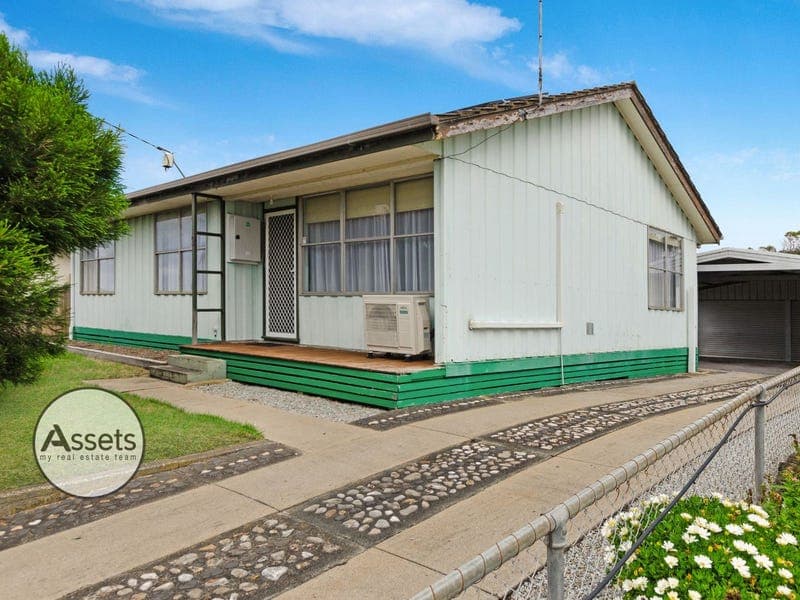 9 Wattle Crescent, Portland