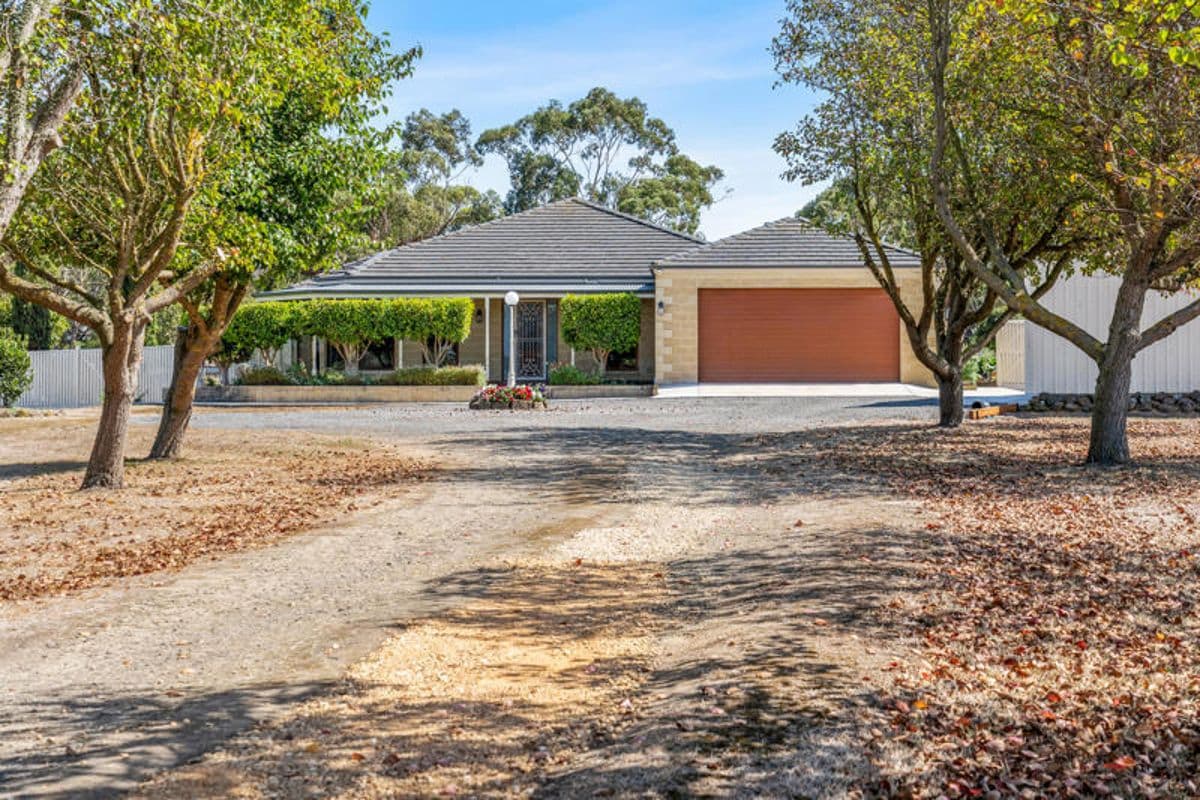 146 Russells Road