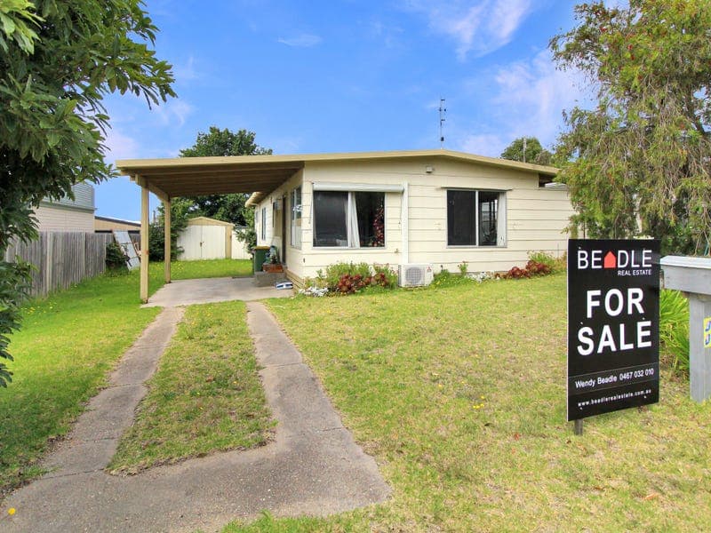 30 Canal Road, Paynesville