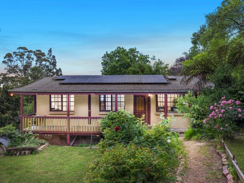 12 Selwyn Lane, Mount Dandenong