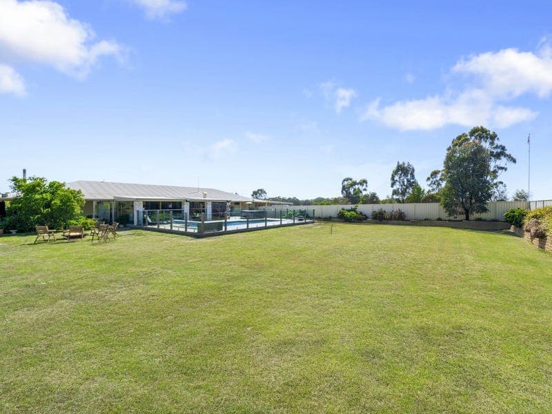 40 STONEY CREEK ROAD