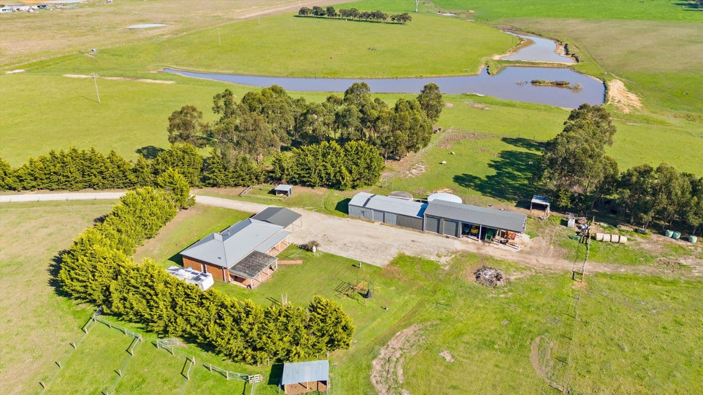 270 Flynns Creek Road