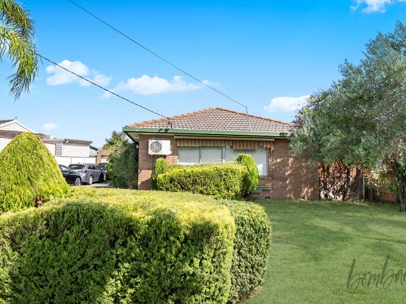 9 Buller Parade, Lalor
