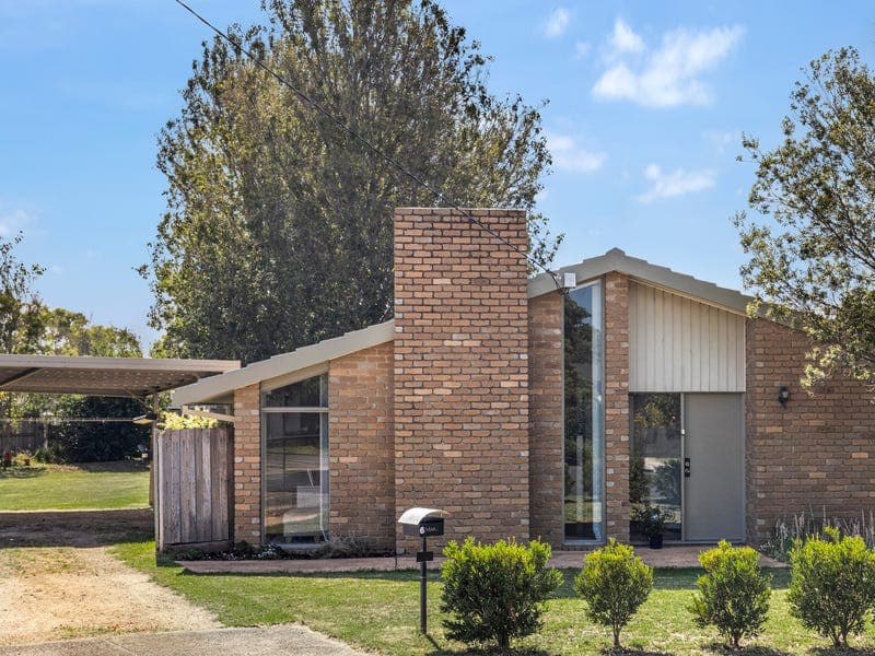 6 Auburn Court, Hastings