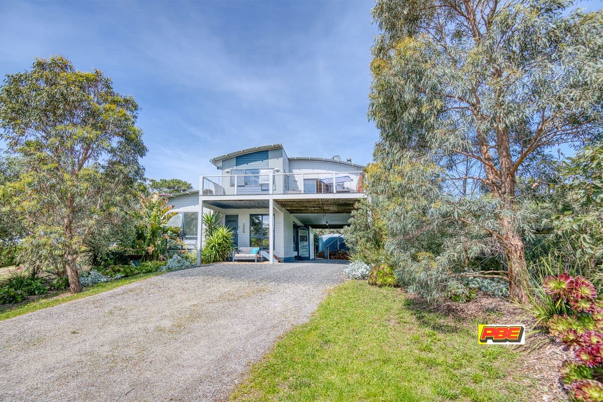 8 Landscape Drive