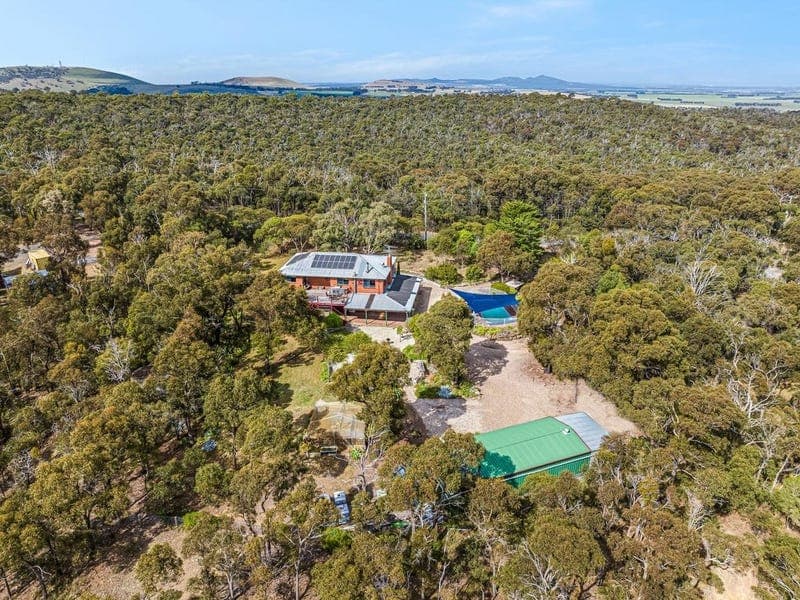 335 De Motts Road, Anakie