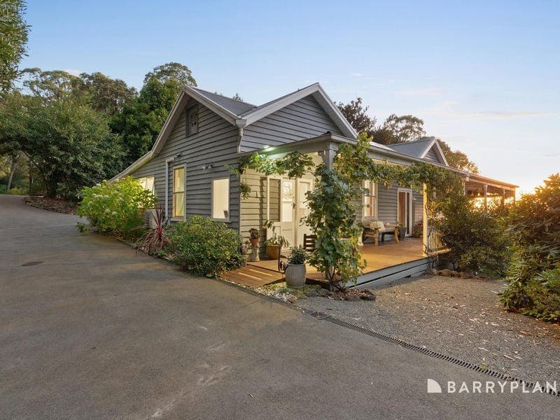 2 Clematis Park Road