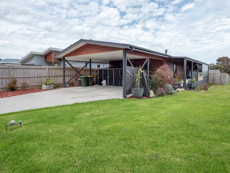 2 Charlton Rise, Dalyston