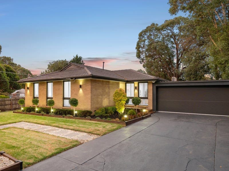 10 Stafford Court, Bayswater North