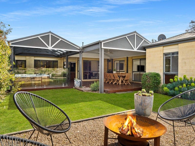 23 Caxton Street, Blairgowrie