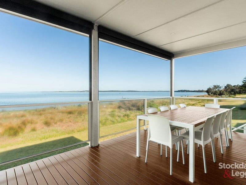 25 Kowloon Crescent, Coronet Bay