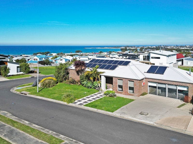 6 Overview Crescent