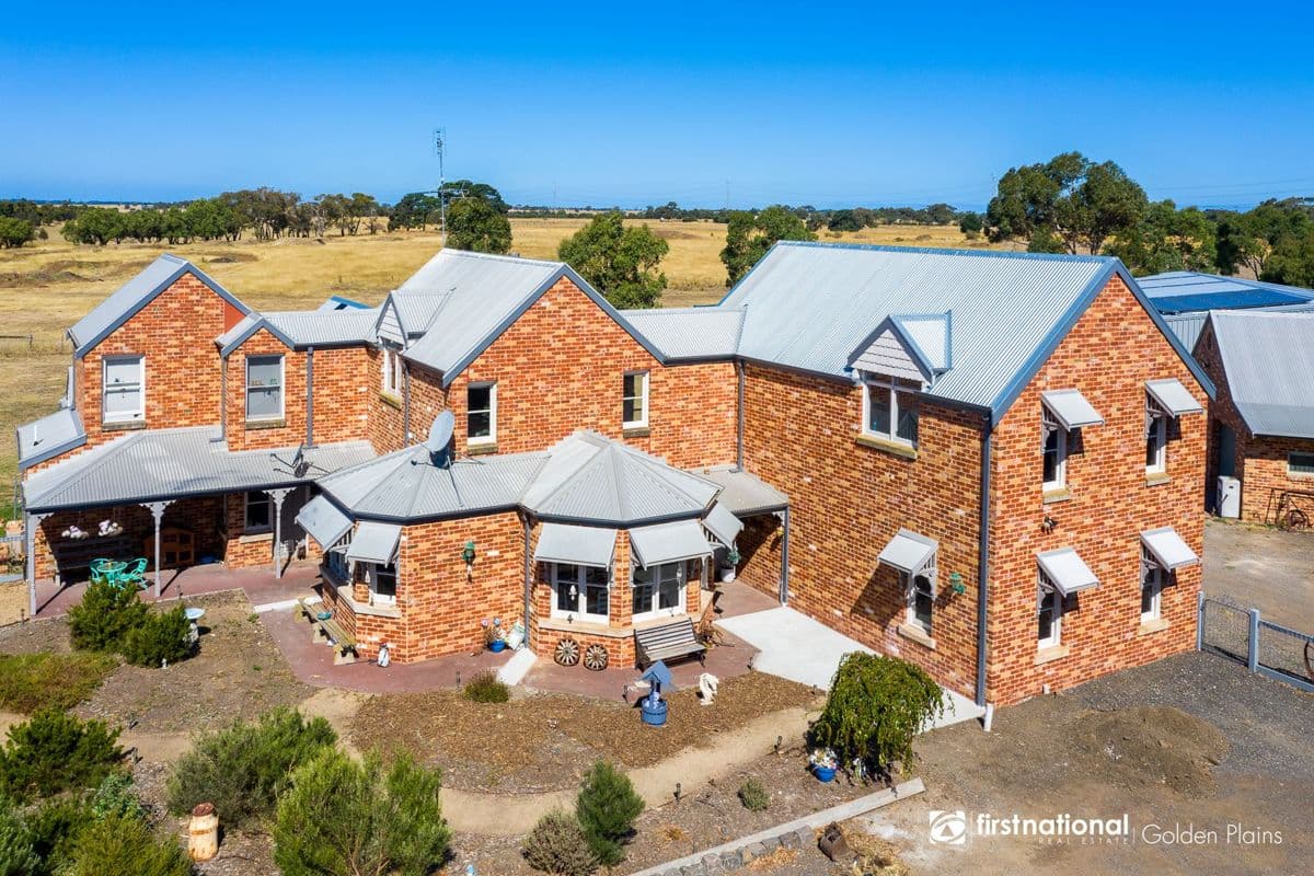 24 Russell Road