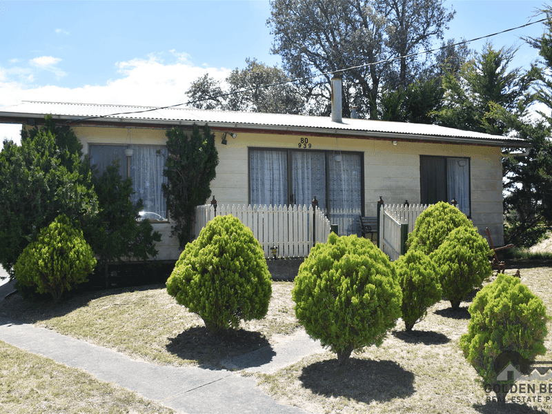 80 Seventh Avenue, Paradise Beach