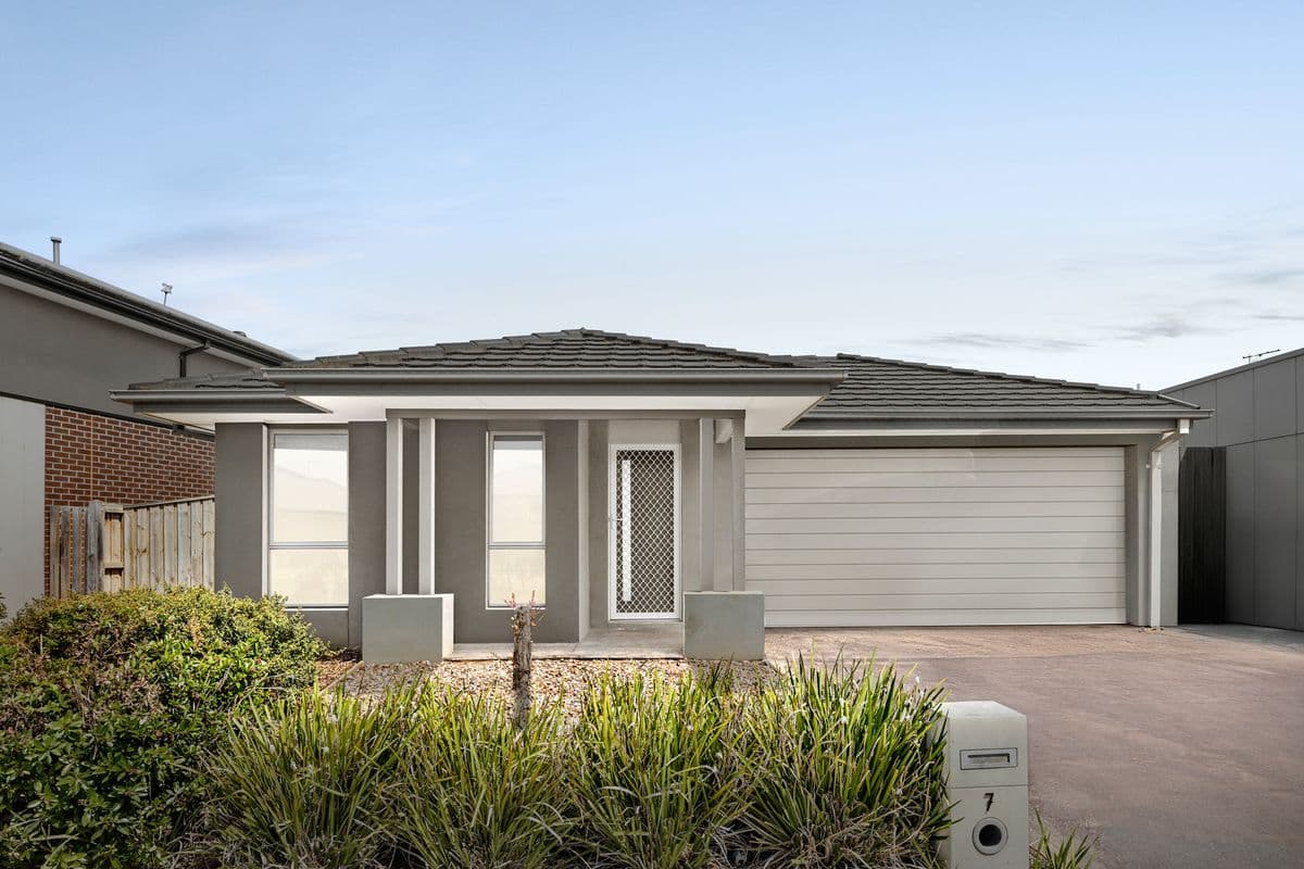 7 Perry Road