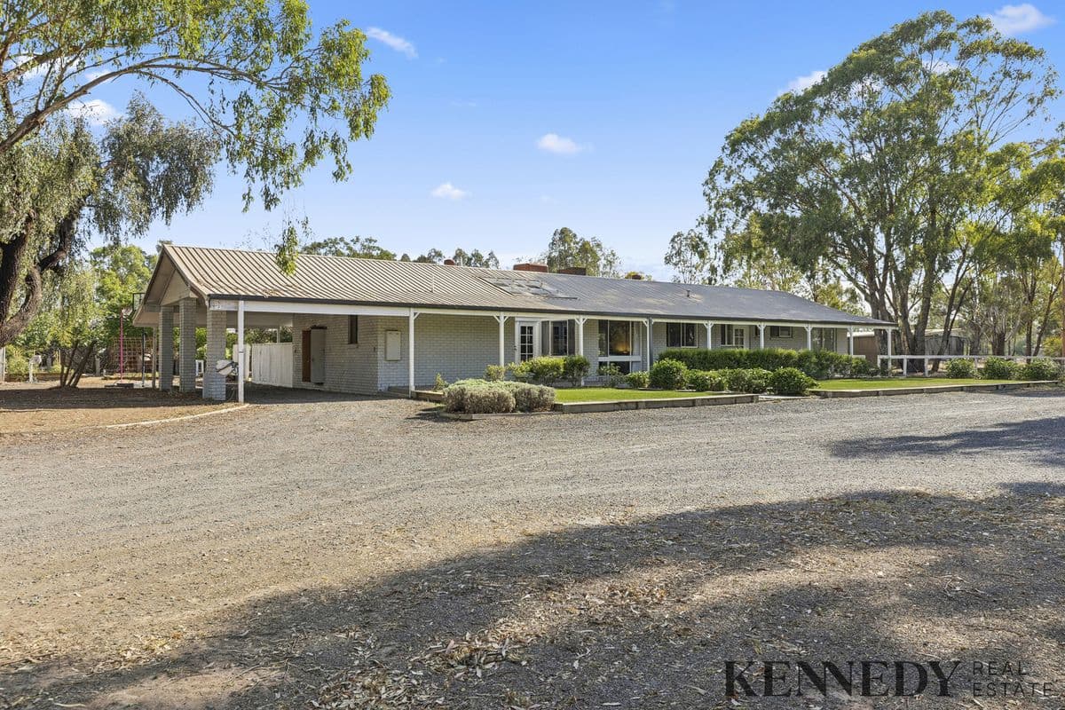 38 KATAMATITE-YARRAWONGA ROAD