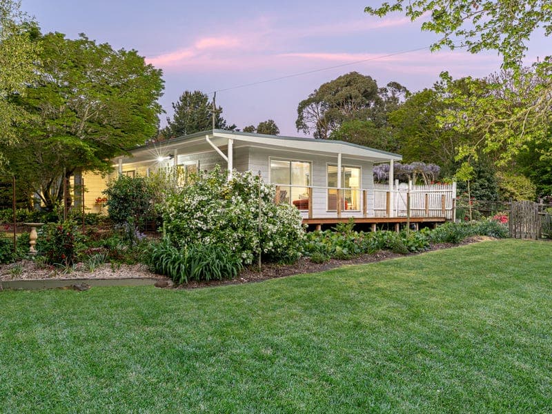 429 State Forest Road, Ross Creek