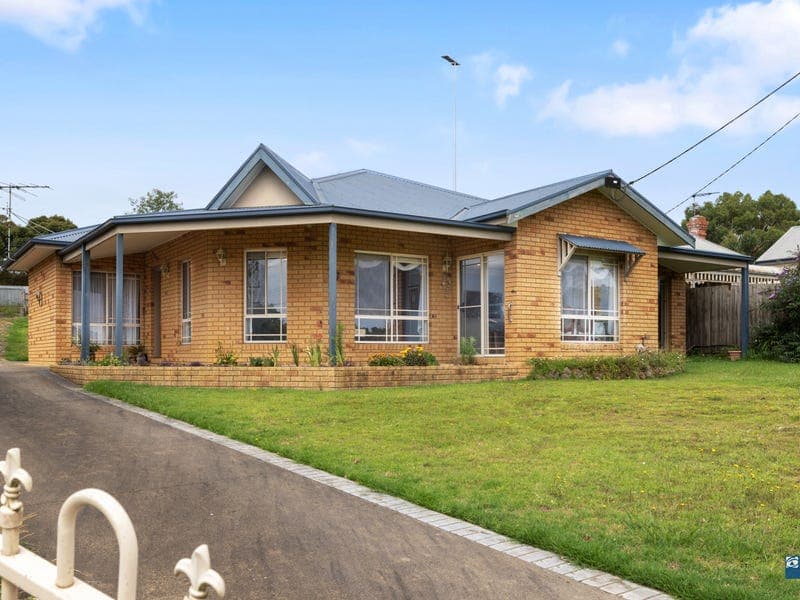 27 South Railway Crescent, Korumburra