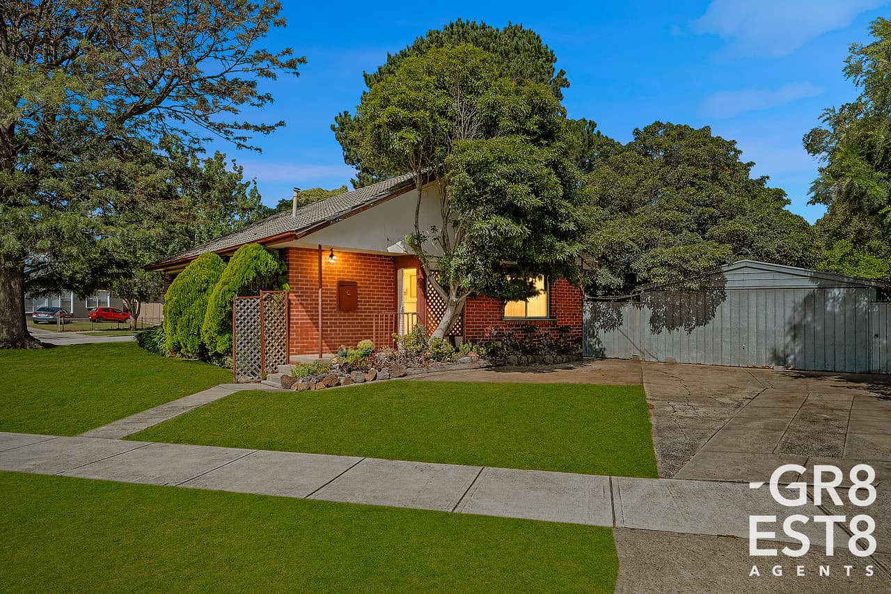 34 Liquidamber Street