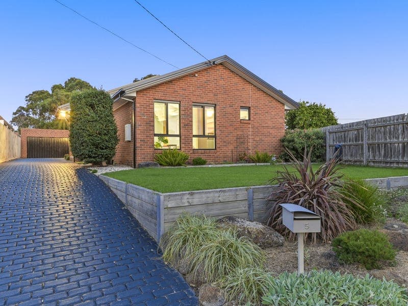 5 Valerie Court, Hampton Park