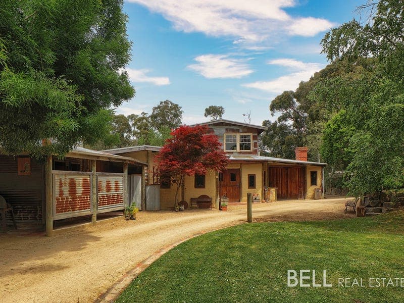 9 Eleanor Drive, Silvan