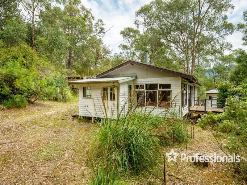 4 Acacia Court, Mcmahons Creek