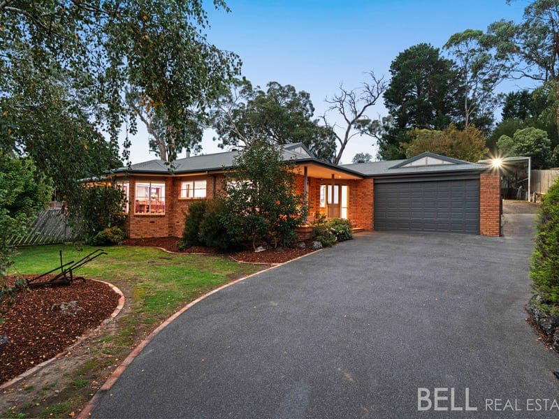 9 Christa Court, Lilydale