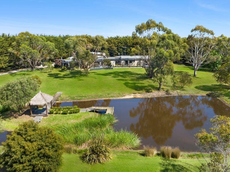 540 Loutitt Bay Road, Freshwater Creek