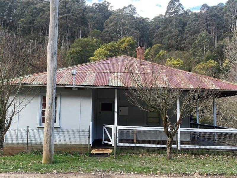 17-21 Scott Street, Woods Point