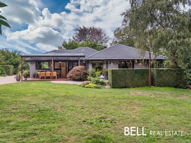 4 Dunn Avenue, Ferny Creek