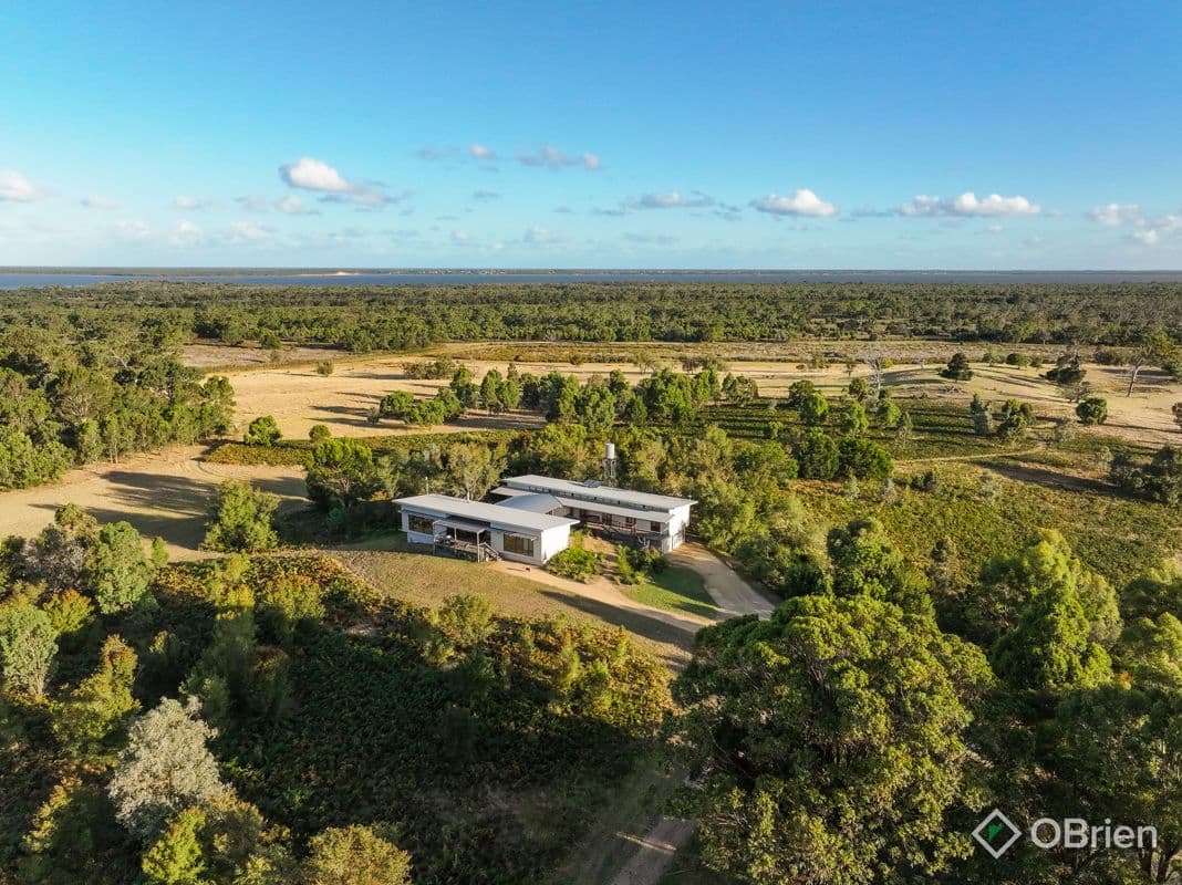 700 Lower Goon Nure Road