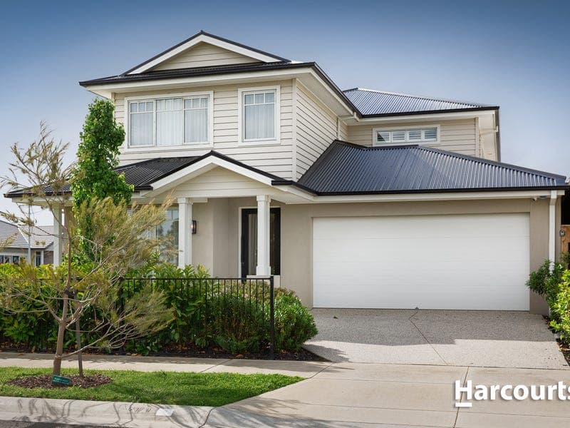 9 Lever Circuit, Officer South