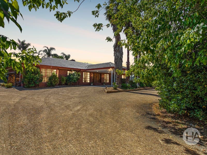 2 Binnak Way, Moorooduc