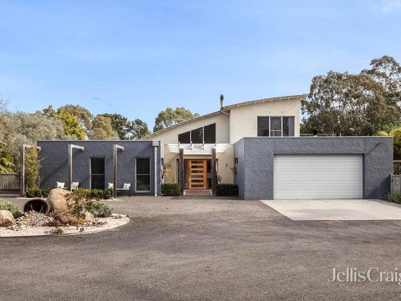 13 Wattle Grove, Wallington