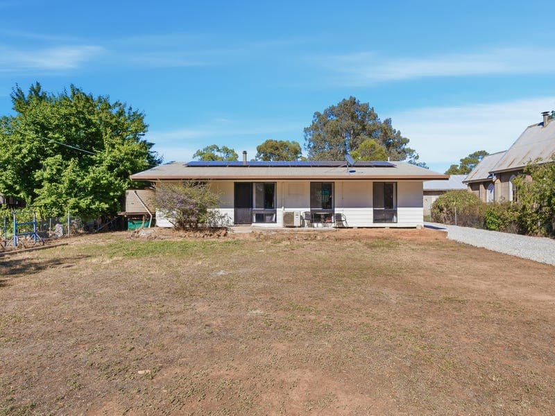95 Halls Road, Goorambat