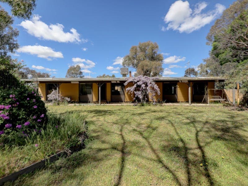 6 Williams Street, Bearii