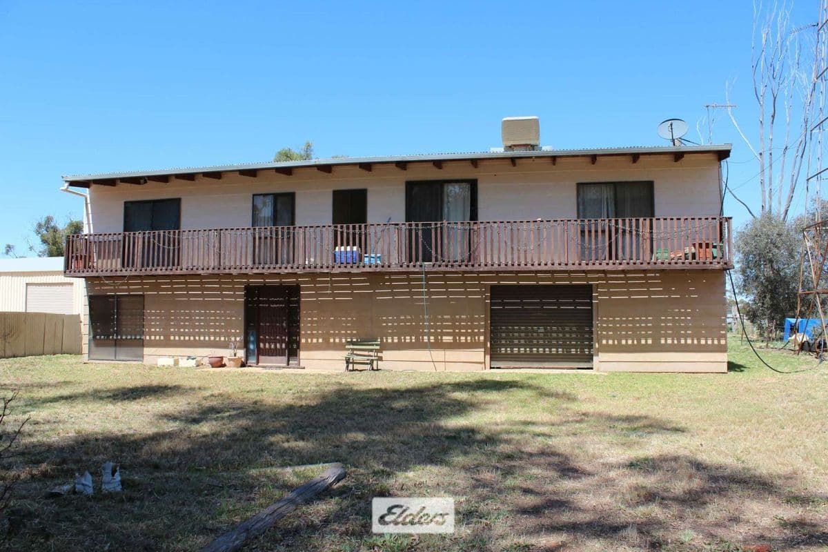 15 Murray Valley Highway