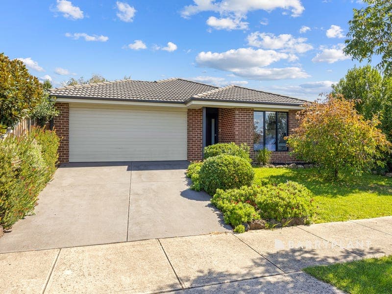14 MACALLISTER COURT