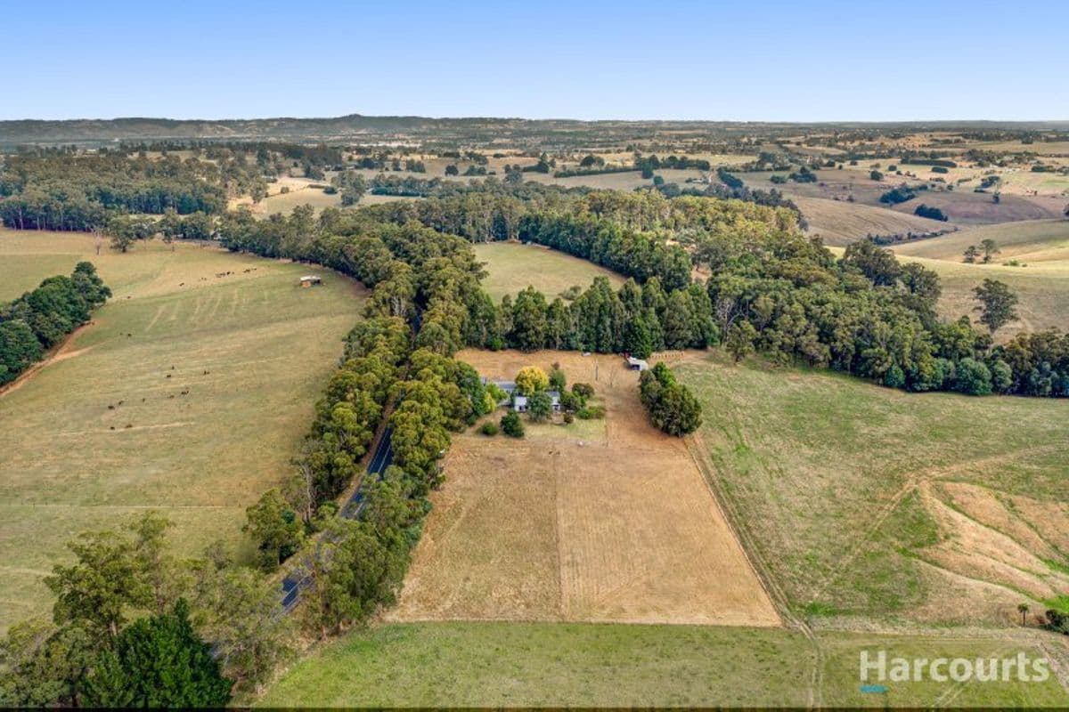 1205 Bloomfield Road