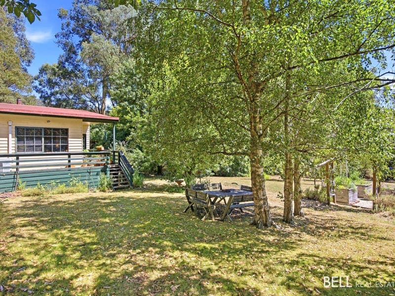 105 Coles Road, Three Bridges